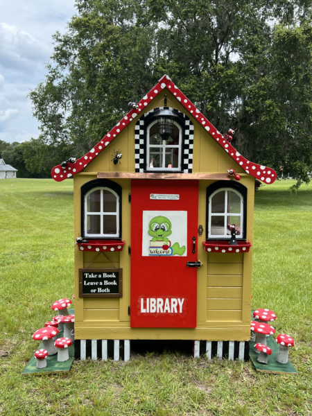 36 Cool Little Free Library Designs to Inspire Your Next Project